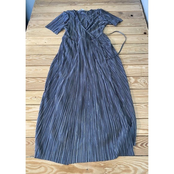 All in Favor Ribbed Wrap Dress Size Small Women’s Grey - Picture 1 of 6